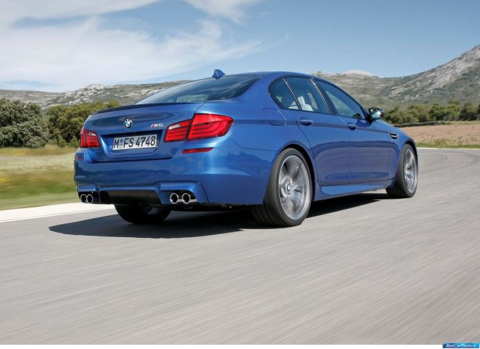 2012 BMW 5-series M Sedan - фотография 163 из 254 2012 BMW 5-series M Sedan - фотография 163 из 254