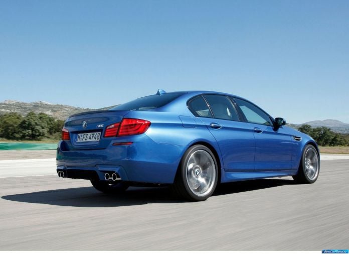 2012 BMW 5-series M Sedan - фотография 165 из 254 2012 BMW 5-series M Sedan - фотография 165 из 254