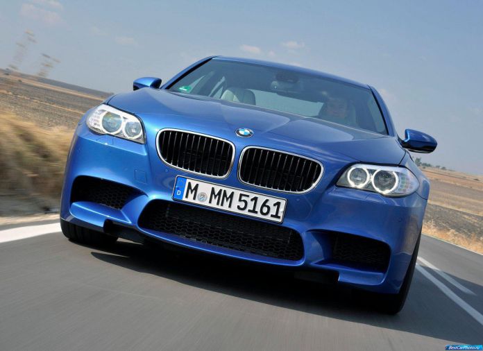 2012 BMW 5-series M Sedan - фотография 176 из 254
