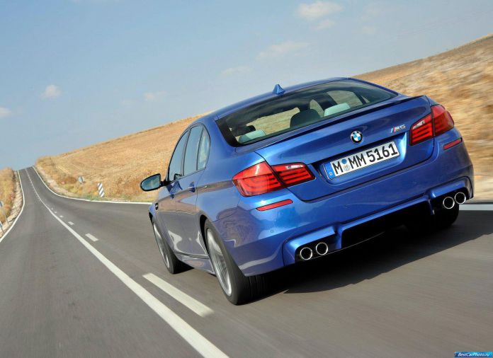 2012 BMW 5-series M Sedan - фотография 178 из 254 2012 BMW 5-series M Sedan - фотография 178 из 254