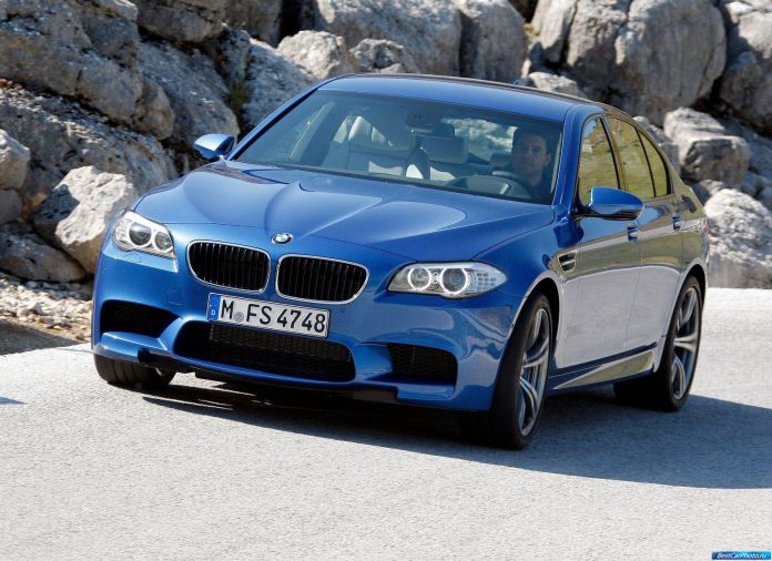 2012 BMW 5-series M Sedan - фотография 185 из 254 2012 BMW 5-series M Sedan - фотография 185 из 254