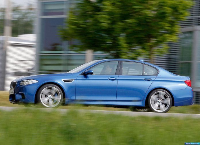 2012 BMW 5-series M Sedan - фотография 189 из 254 2012 BMW 5-series M Sedan - фотография 189 из 254