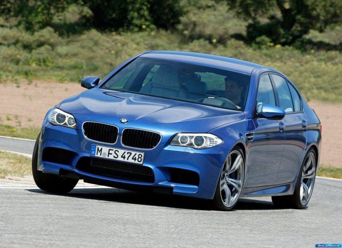 2012 BMW 5-series M Sedan - фотография 191 из 254 2012 BMW 5-series M Sedan - фотография 191 из 254