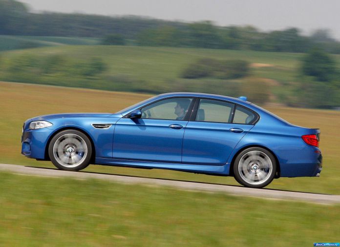 2012 BMW 5-series M Sedan - фотография 194 из 254