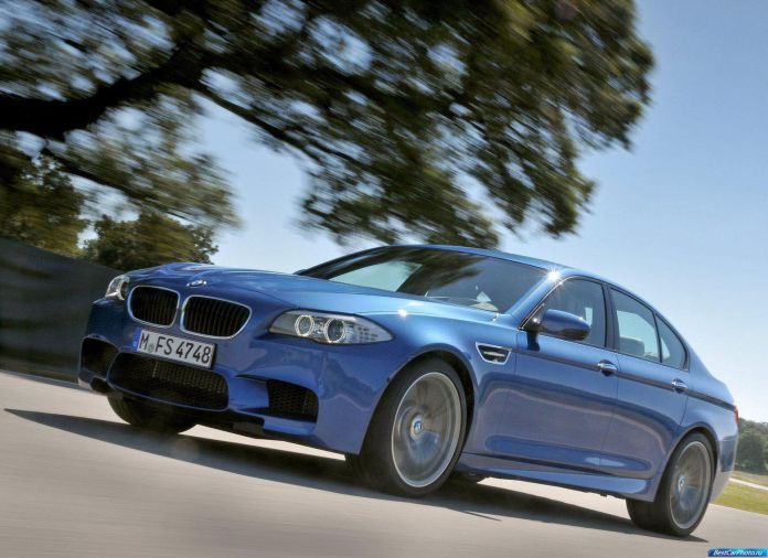 2012 BMW 5-series M Sedan - фотография 195 из 254