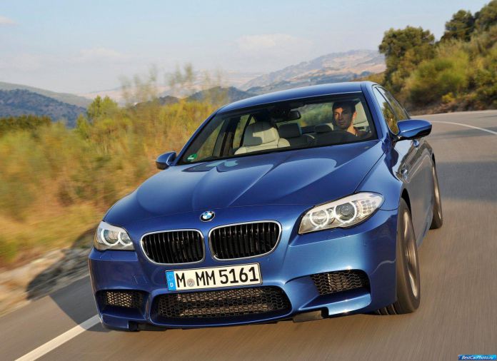 2012 BMW 5-series M Sedan - фотография 229 из 254 2012 BMW 5-series M Sedan - фотография 229 из 254