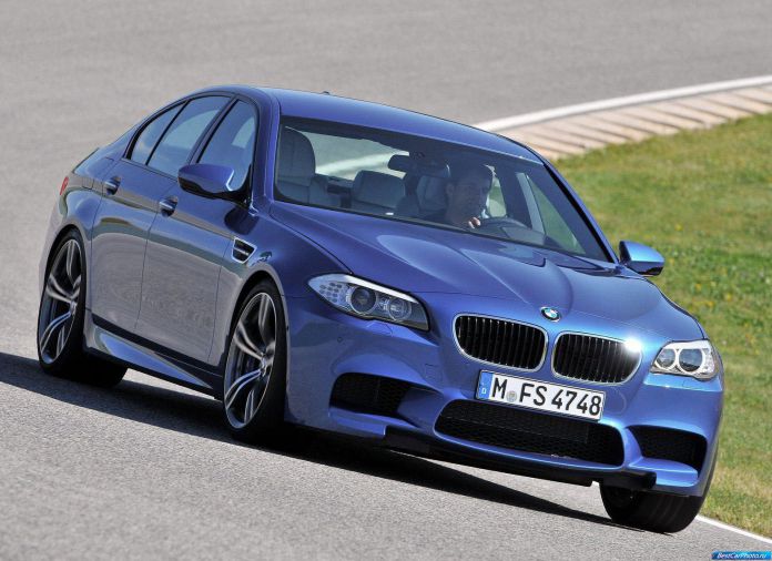 2012 BMW 5-series M Sedan - фотография 231 из 254 2012 BMW 5-series M Sedan - фотография 231 из 254