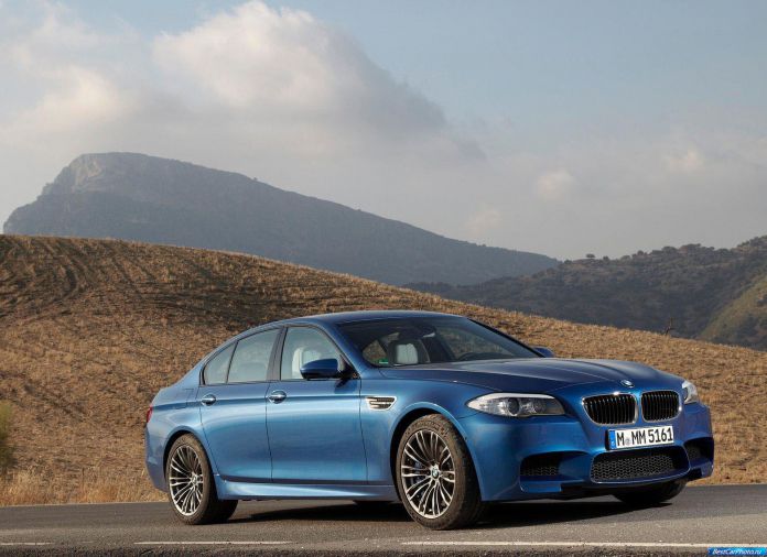 2012 BMW 5-series M Sedan - фотография 237 из 254 2012 BMW 5-series M Sedan - фотография 237 из 254