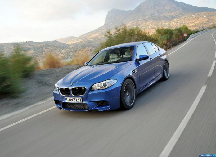 2012 BMW 5-series M Sedan - фотография 240 из 254