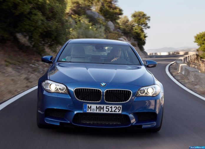 2012 BMW 5-series M Sedan - фотография 241 из 254 2012 BMW 5-series M Sedan - фотография 241 из 254