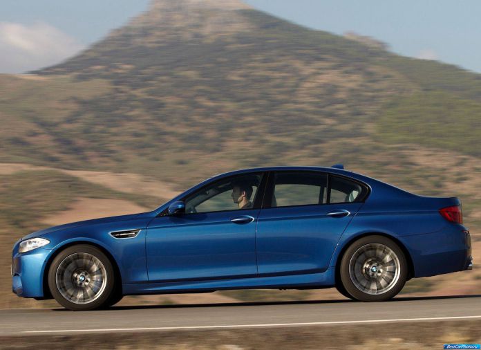 2012 BMW 5-series M Sedan - фотография 250 из 254