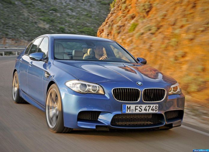2012 BMW 5-series M Sedan - фотография 251 из 254 2012 BMW 5-series M Sedan - фотография 251 из 254