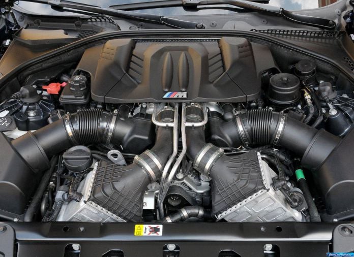 2012 BMW 5-series M Sedan - фотография 254 из 254