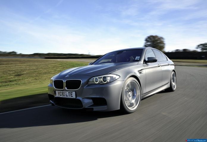 2012 BMW 5-series M Sedan UK Version - фотография 23 из 24
