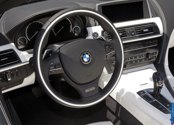 2012 BMW 6-series Convertible - фотография 123 из 166
