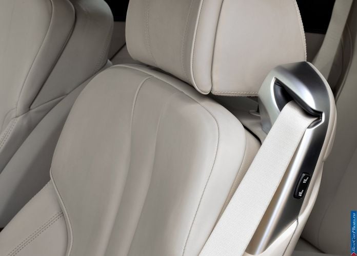 2012 BMW 6-series Coupe - фотография 57 из 78 2012 BMW 6-series Coupe - фотография 57 из 78