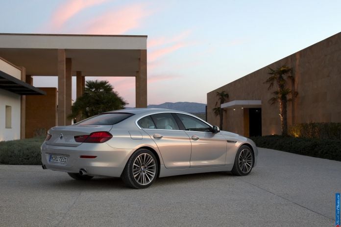 2012 BMW 6-series Gran Coupe - фотография 102 из 289 2012 BMW 6-series Gran Coupe - фотография 102 из 289