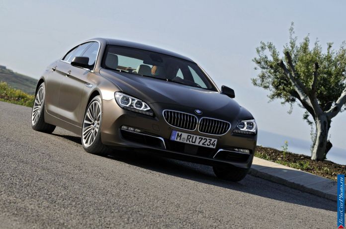 2012 BMW 6-series Gran Coupe - фотография 146 из 289 2012 BMW 6-series Gran Coupe - фотография 146 из 289