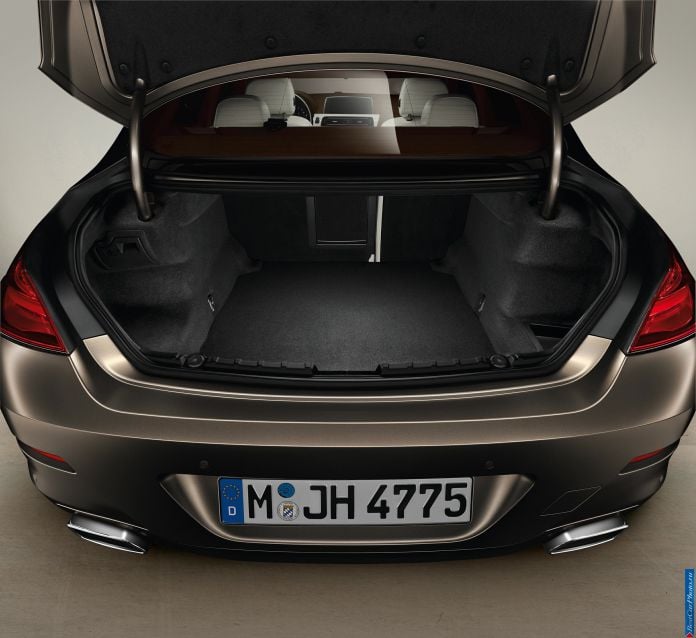 2012 BMW 6-series Gran Coupe - фотография 202 из 289 2012 BMW 6-series Gran Coupe - фотография 202 из 289