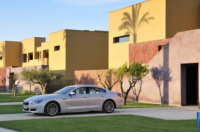 2012 BMW 6-series Gran Coupe - фотография 247 из 289 2012 BMW 6-series Gran Coupe - фотография 247 из 289