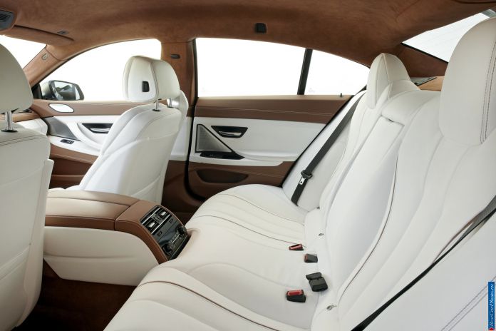 2012 BMW 6-series Gran Coupe - фотография 260 из 289 2012 BMW 6-series Gran Coupe - фотография 260 из 289