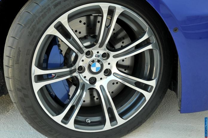 2012 BMW 6-series M Convertible - фотография 78 из 104 2012 BMW 6-series M Convertible - фотография 78 из 104