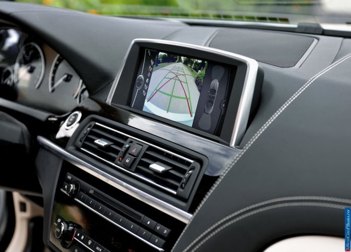 2012 BMW 650i Convertible - фотография 81 из 109