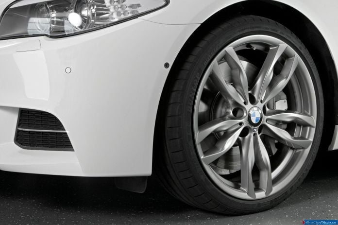 2012 BMW M550d xDrive Touring - фотография 6 из 18 2012 BMW M550d xDrive Touring - фотография 6 из 18