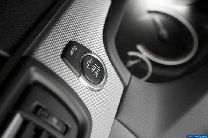 2012 BMW M550d xDrive Touring - фотография 17 из 18 2012 BMW M550d xDrive Touring - фотография 17 из 18