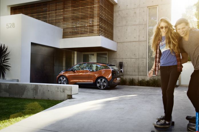 2012 BMW i3 Coupe Concept - фотография 12 из 39 2012 BMW i3 Coupe Concept - фотография 12 из 39