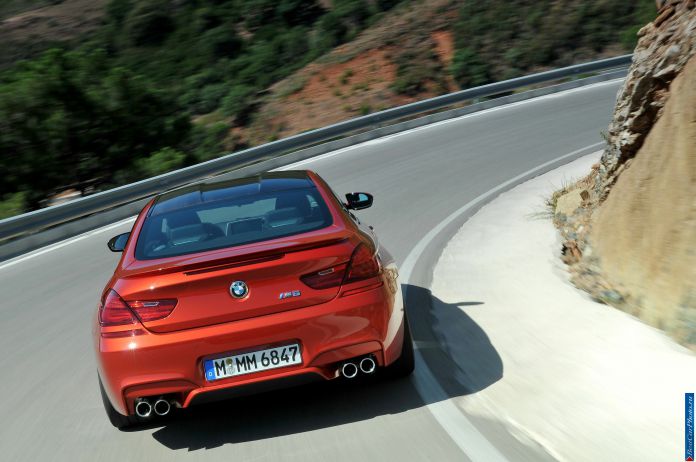 2012 BMW 6-series M Coupe - фотография 27 из 95