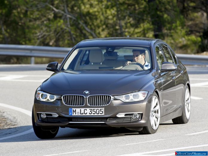 2013 BMW 3-series Sedan - фотография 1 из 53