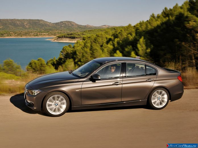 2013 BMW 3-series Sedan - фотография 5 из 53
