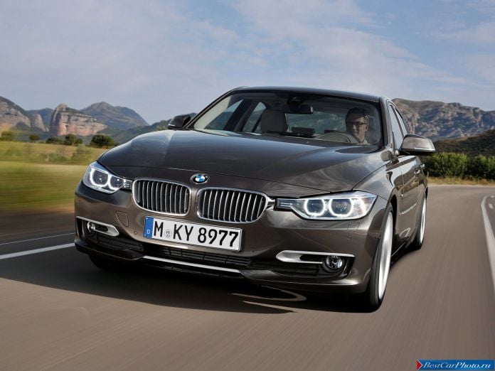 2013 BMW 3-series Sedan - фотография 7 из 53