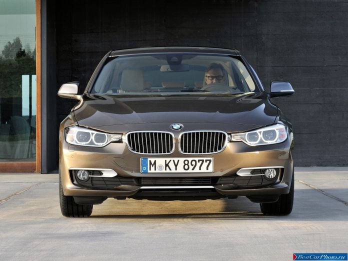 2013 BMW 3-series Sedan - фотография 8 из 53 2013 BMW 3-series Sedan - фотография 8 из 53