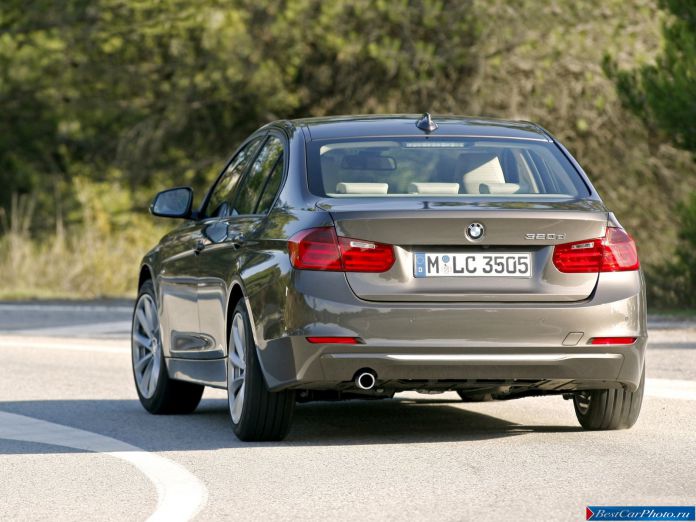 2013 BMW 3-series Sedan - фотография 18 из 53 2013 BMW 3-series Sedan - фотография 18 из 53