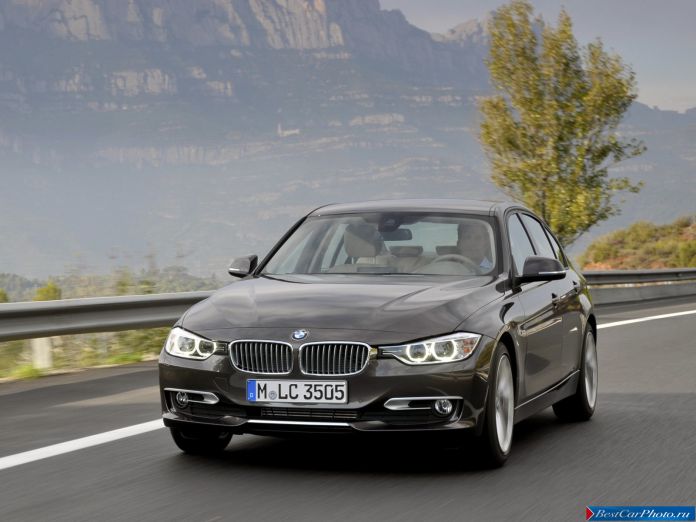 2013 BMW 3-series Sedan - фотография 19 из 53