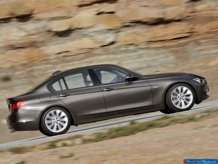 2013 BMW 3-series Sedan - фотография 20 из 53