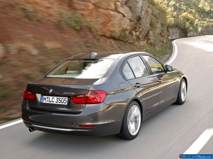 2013 BMW 3-series Sedan - фотография 21 из 53