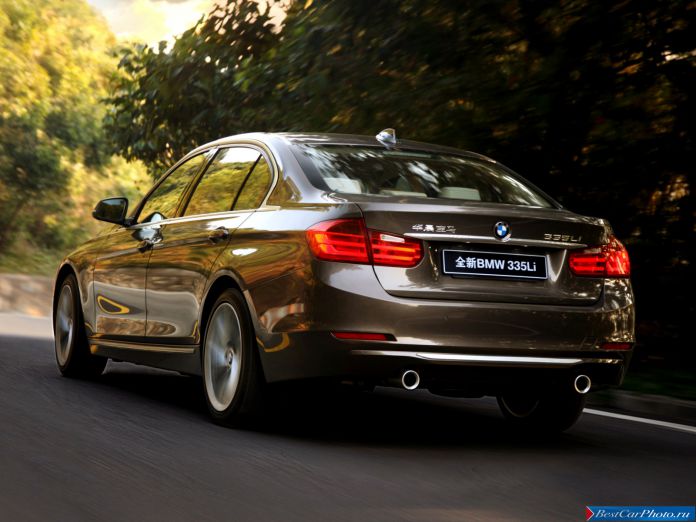 2013 BMW 3-series Sedan - фотография 33 из 53