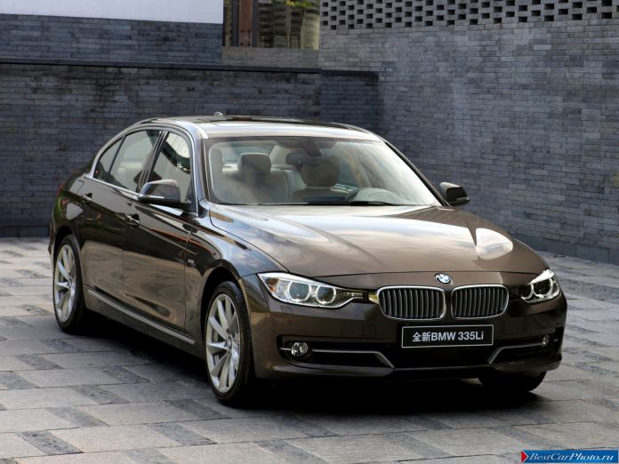 2013 BMW 3-series Sedan - фотография 40 из 53
