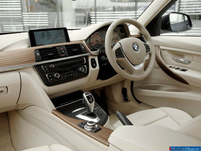 2013 BMW 3-series Sedan - фотография 47 из 53