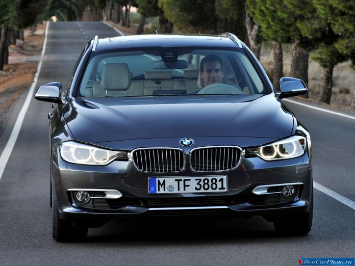 2013 BMW 3-series Touring - фотография 11 из 30
