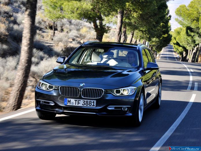 2013 BMW 3-series Touring - фотография 22 из 30