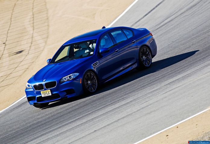 2013 BMW 5-series M Sedan US Version - фотография 11 из 67