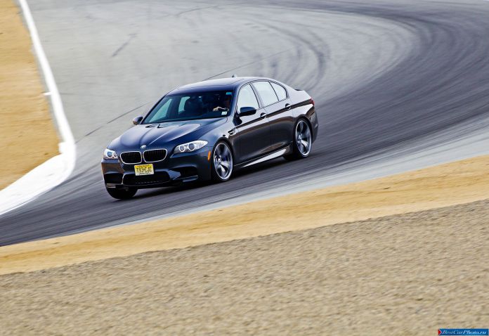 2013 BMW 5-series M Sedan US Version - фотография 27 из 67 2013 BMW 5-series M Sedan US Version - фотография 27 из 67
