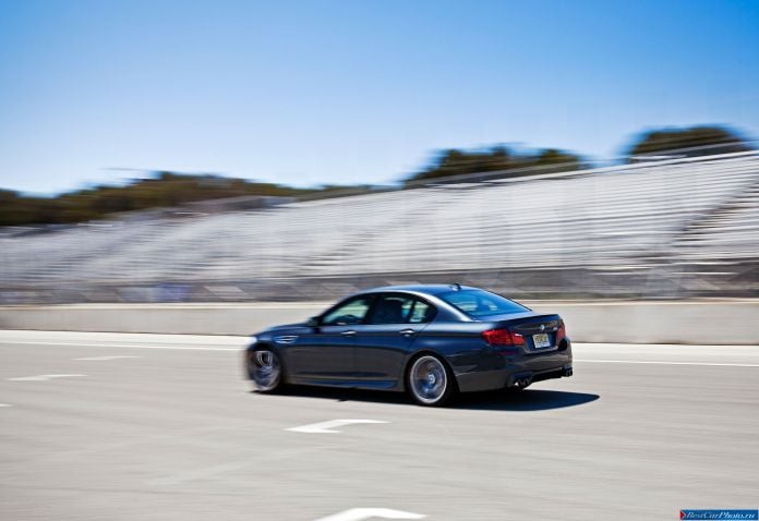 2013 BMW 5-series M Sedan US Version - фотография 28 из 67