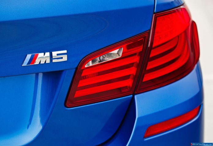 2013 BMW 5-series M Sedan US Version - фотография 52 из 67