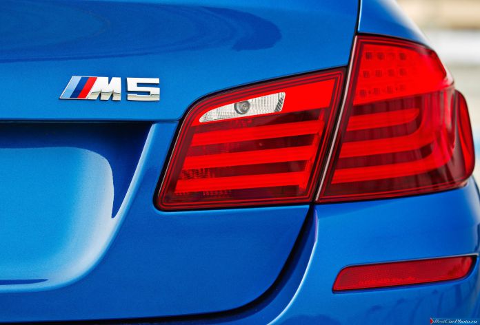 2013 BMW 5-series M Sedan US Version - фотография 53 из 67