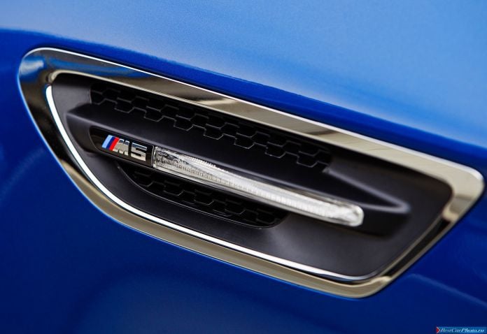 2013 BMW 5-series M Sedan US Version - фотография 54 из 67